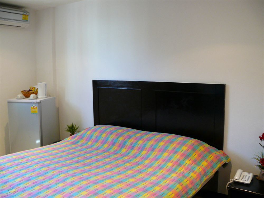 Aquarius Gay Guesthouse & Sauna Patong Esterno foto