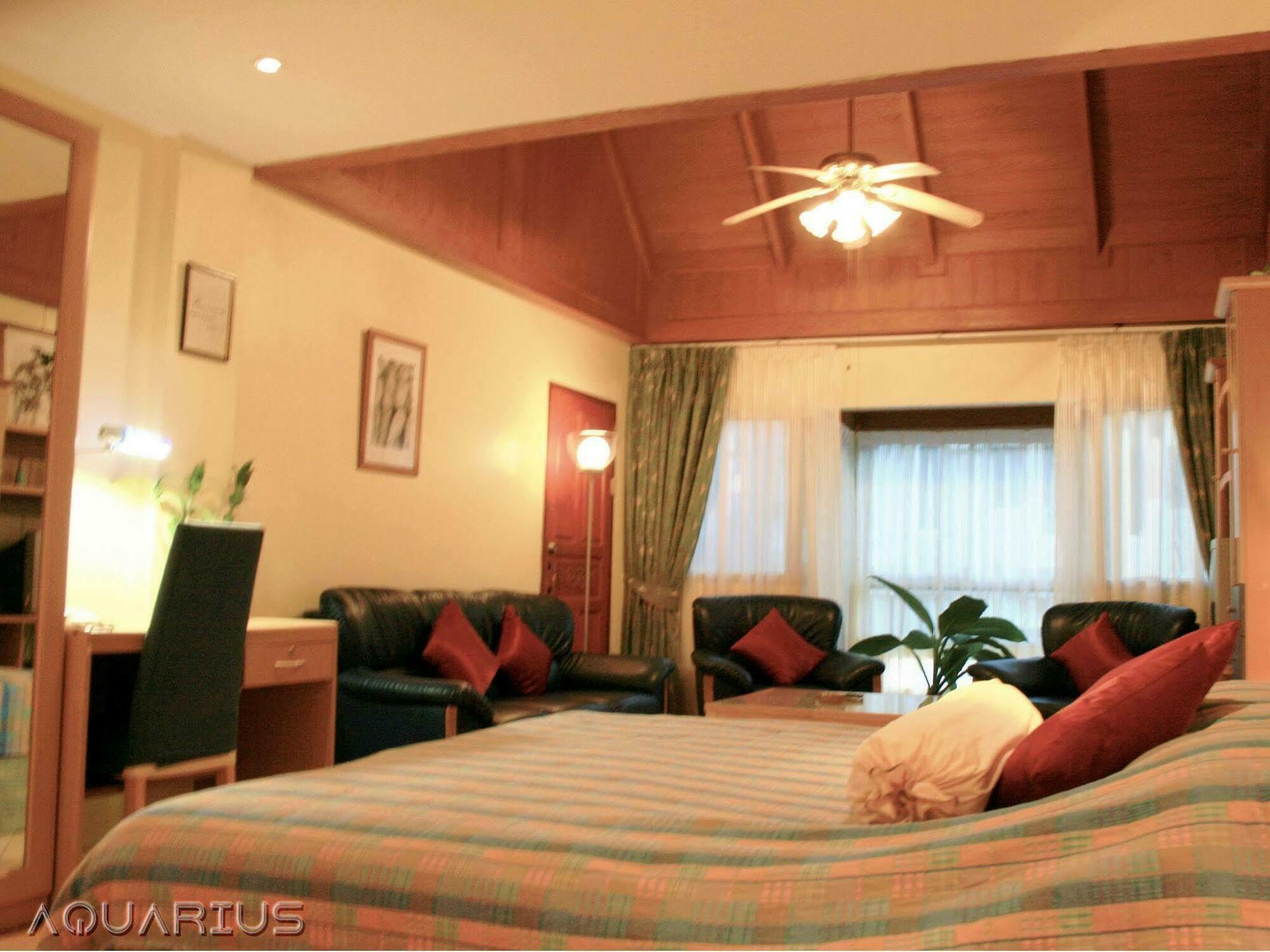 Aquarius Gay Guesthouse & Sauna Patong Esterno foto
